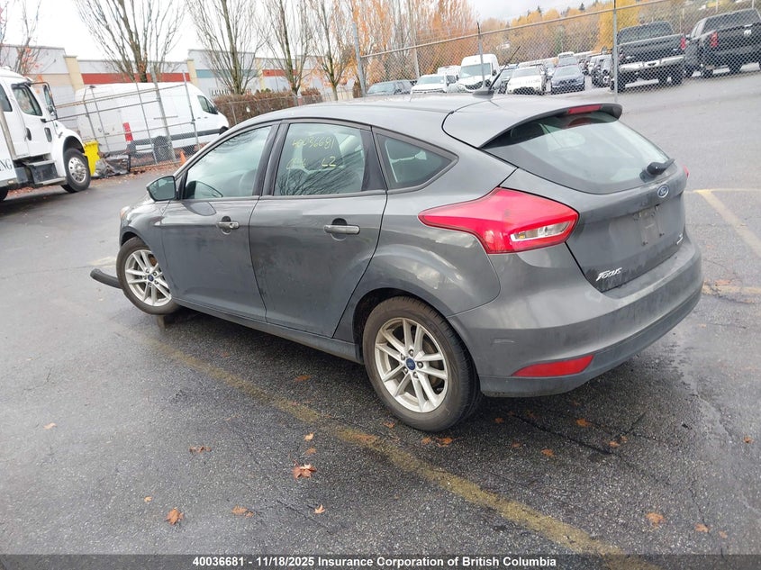 1FADP3K2XGL353647 2016 FORD FOCUS photo no. 3
