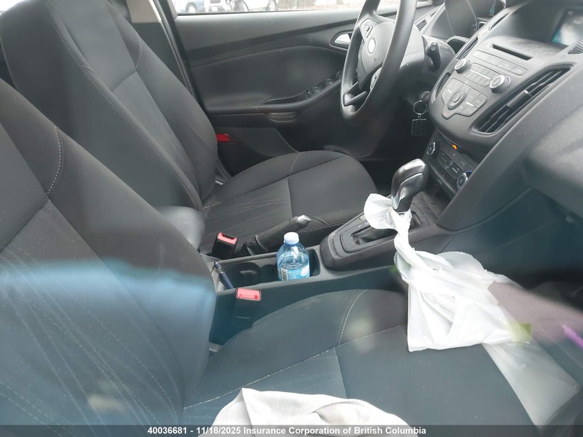 1FADP3K2XGL353647 2016 FORD FOCUS photo no. 5