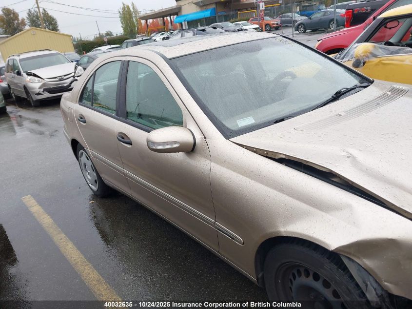 2003 Mercedes-Benz C 240 VIN: WDBRF61J33F379818 Lot: 40032635