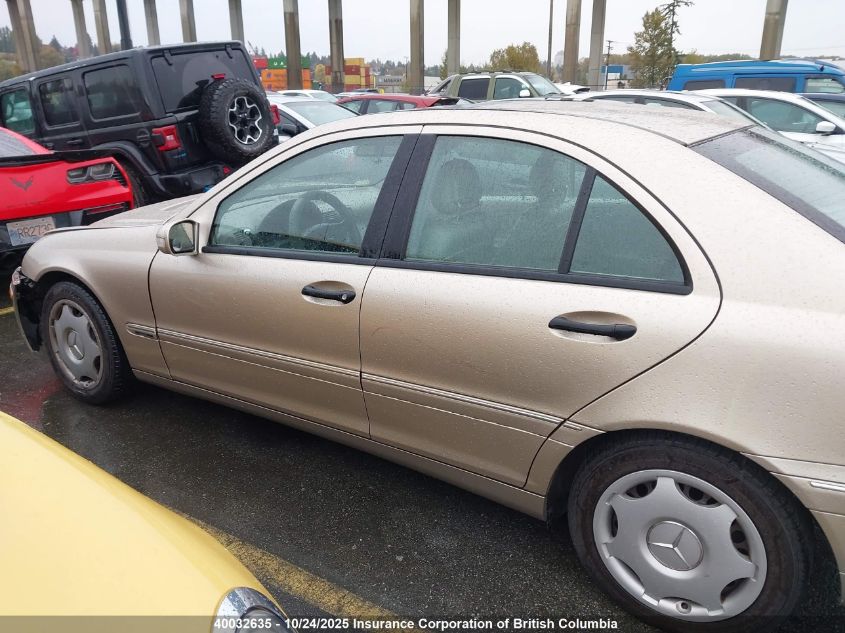 2003 Mercedes-Benz C 240 VIN: WDBRF61J33F379818 Lot: 40032635
