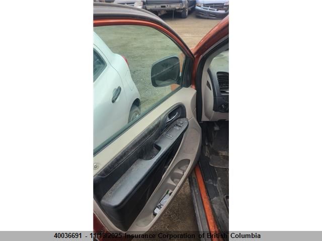 2011 Dodge Grand Caravan Express VIN: 2D4RN4DG2BR705997 Lot: 40036691