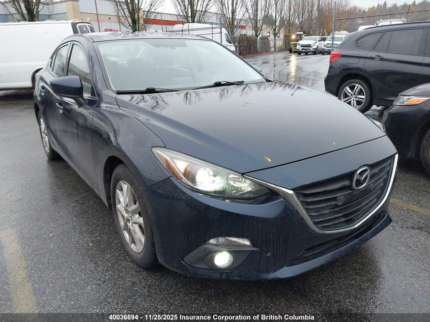 MAZDA 3 TOURING