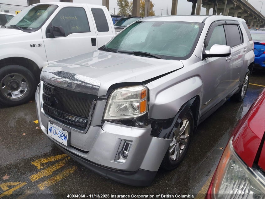 2CTALBEW0A6297241 2010 GMC TERRAIN photo no. 2