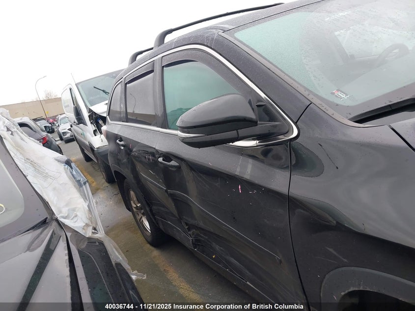 5TDBKRFH4FS189939 2015 TOYOTA HIGHLANDER photo no. 13