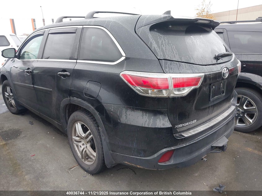 5TDBKRFH4FS189939 2015 TOYOTA HIGHLANDER photo no. 3