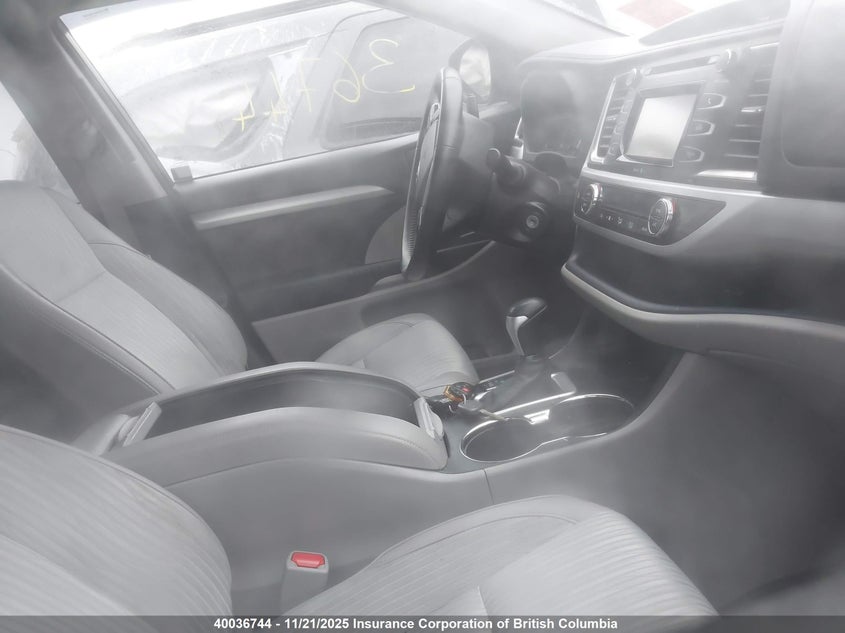 5TDBKRFH4FS189939 2015 TOYOTA HIGHLANDER photo no. 5