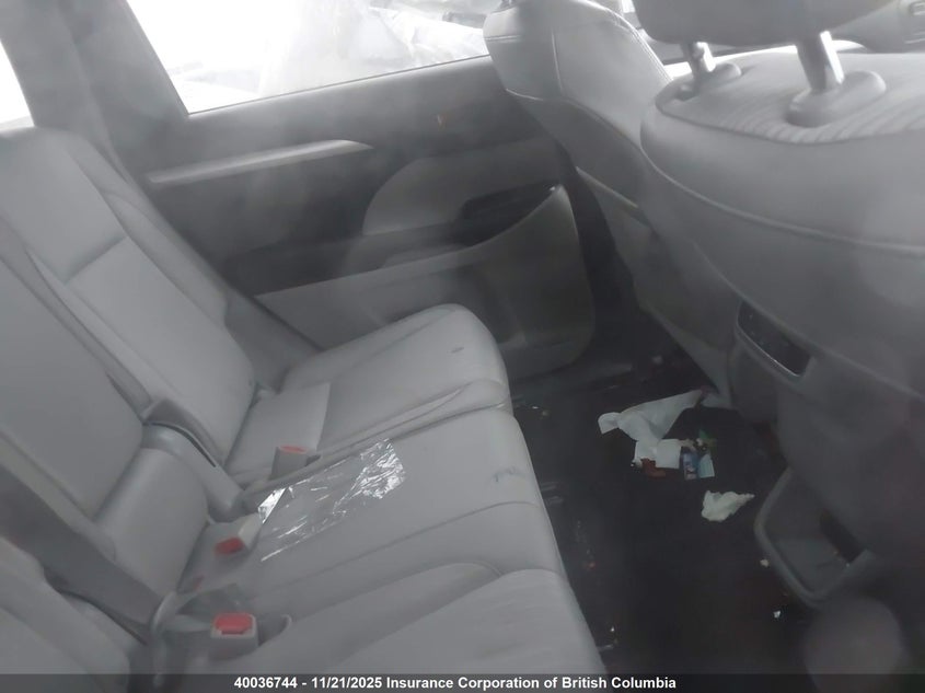 5TDBKRFH4FS189939 2015 TOYOTA HIGHLANDER photo no. 8