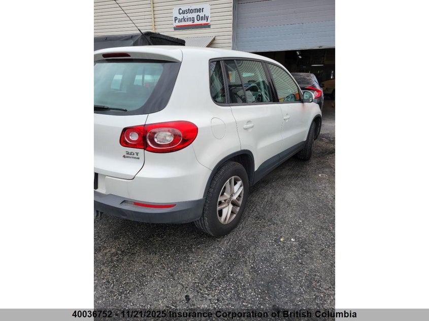 WVGBV7AX1AW519423 2010 VOLKSWAGEN TIGUAN photo no. 4