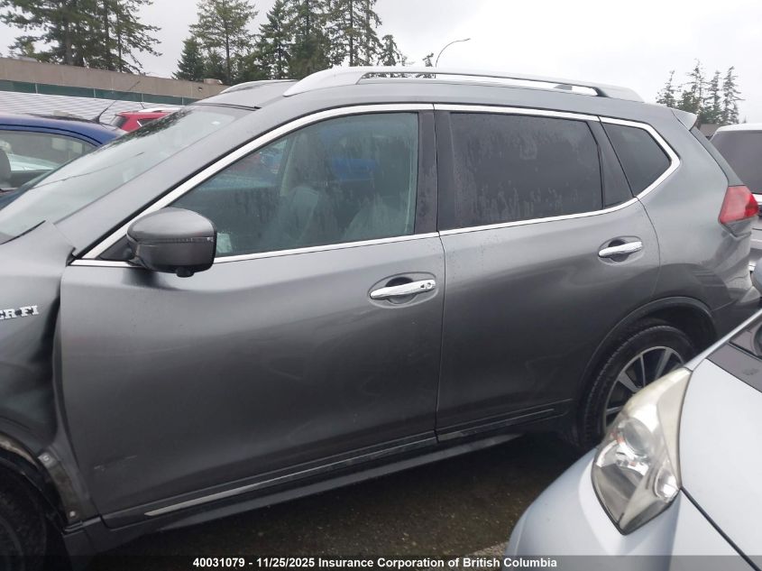 2018 Nissan Rogue Sv/Sl VIN: 5N1AT2MVXJC741782 Lot: 40031079