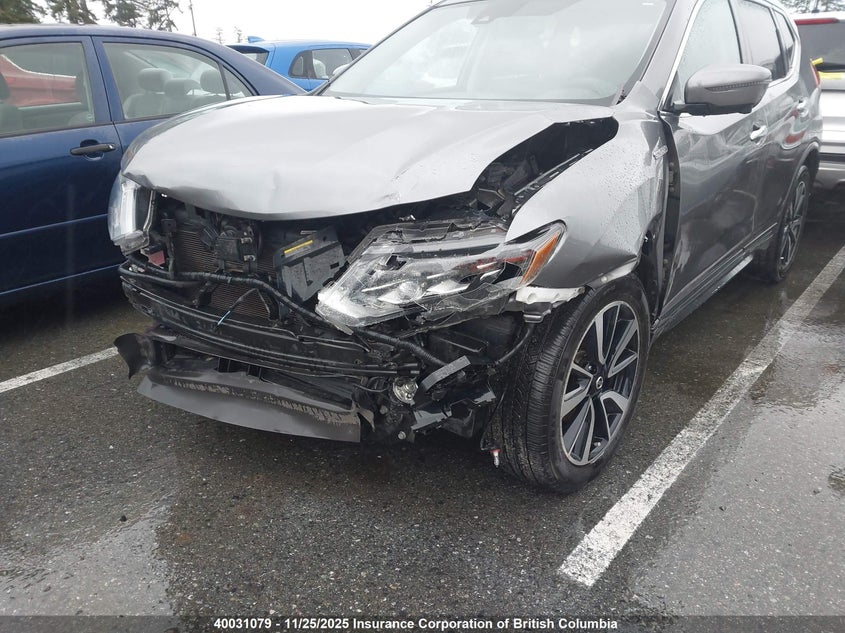 2018 Nissan Rogue Sv/Sl VIN: 5N1AT2MVXJC741782 Lot: 40031079
