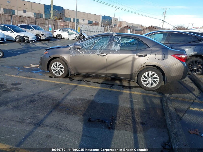 2T1BURHEXHC853394 2017 TOYOTA COROLLA photo no. 3