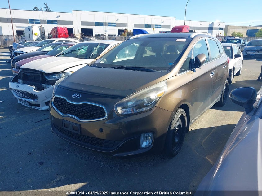 KNAHU8A34F7080396 2015 KIA RONDO photo no. 2
