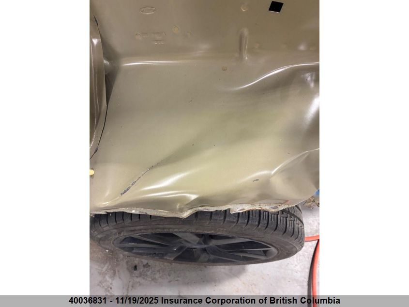 2018 Ford Escape Se VIN: 1FMCU9GD6JUB32703 Lot: 40036831