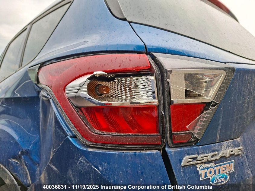 2018 Ford Escape Se VIN: 1FMCU9GD6JUB32703 Lot: 40036831