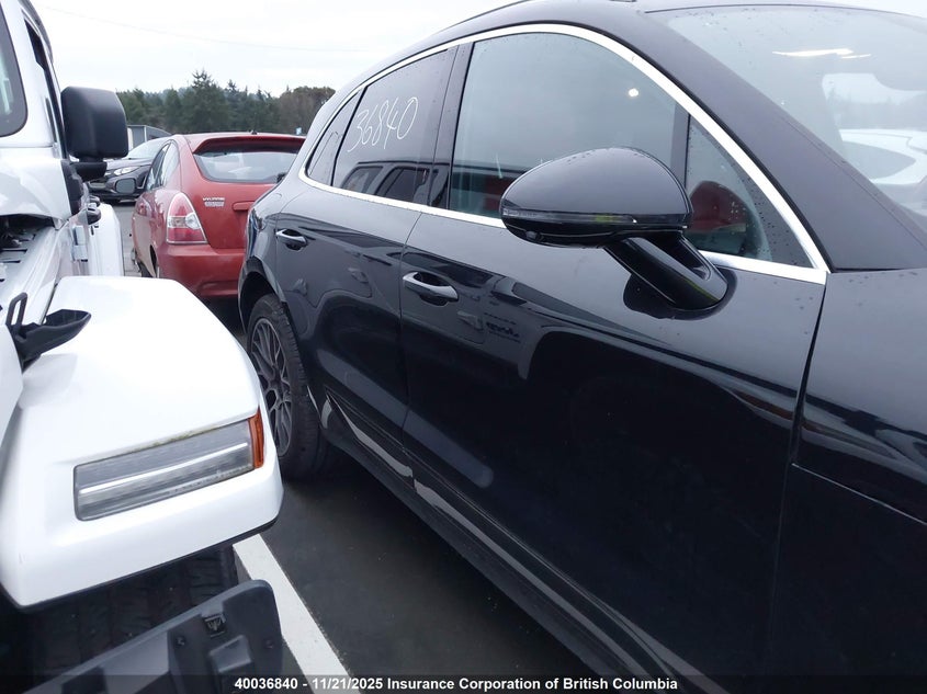WP1AB2A58JLB38405 2018 PORSCHE MACAN photo no. 13