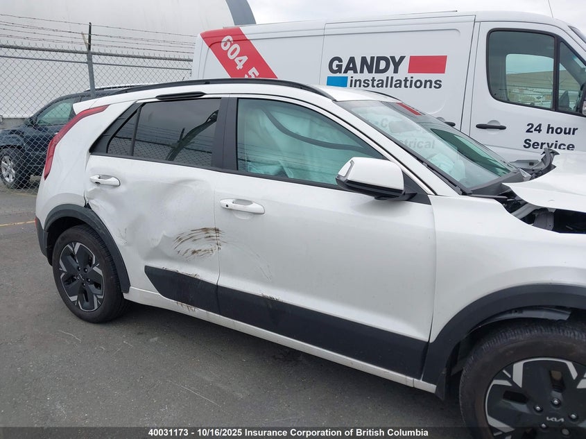 KNDCR3L15S5138728 2025 KIA NIRO photo no. 12