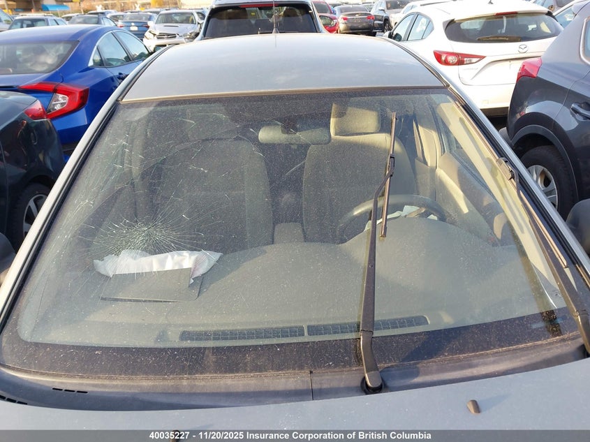 2004 Toyota Corolla Ce/Le/S VIN: 2T1BR32E74C792555 Lot: 40035227