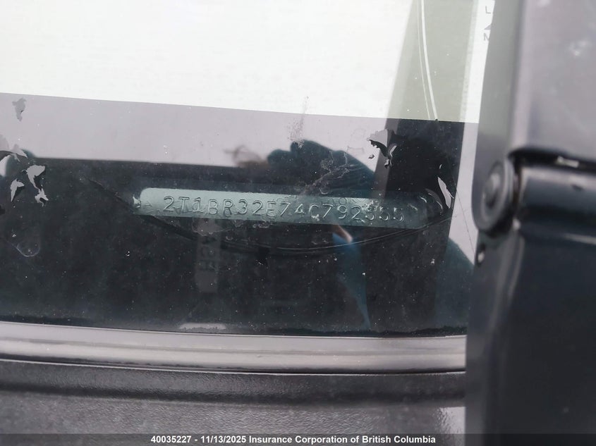 2004 Toyota Corolla Ce/Le/S VIN: 2T1BR32E74C792555 Lot: 40035227