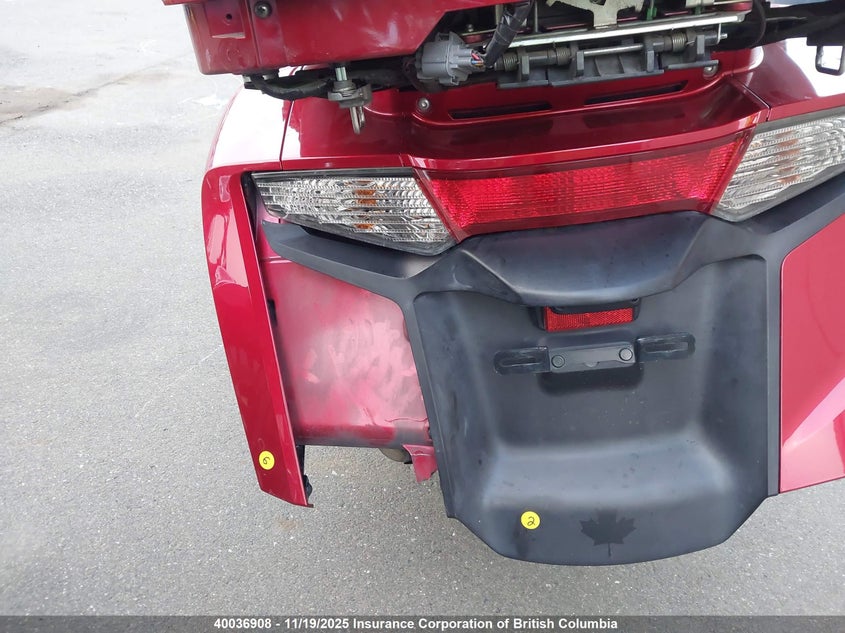 JH2SC68XXFK100082 2015 HONDA GL1800C photo no. 18