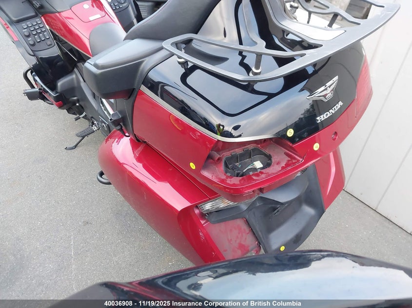 JH2SC68XXFK100082 2015 HONDA GL1800C photo no. 3