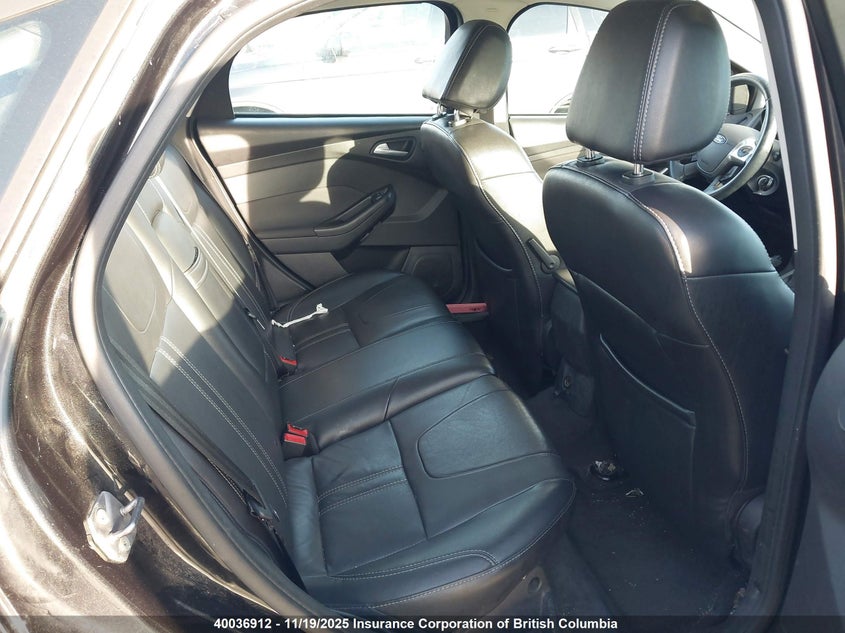 1FAHP3H23CL388243 2012 FORD FOCUS photo no. 8