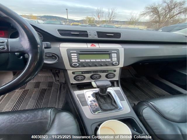 2007 Volkswagen Passat 2.0T Luxury Leather VIN: WVWEK93C87P013364 Lot: 40036923