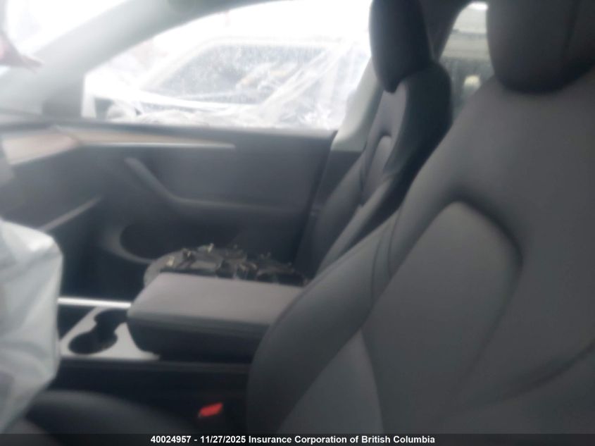 2022 Tesla Model Y VIN: 7SAYGDEE3NF544997 Lot: 40024957