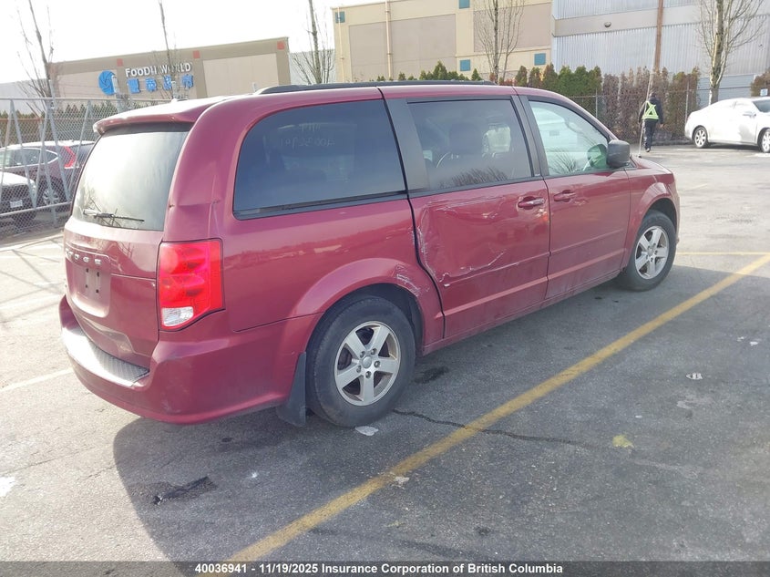 2D4RN4DG1BR631939 2011 DODGE CARAVAN photo no. 4