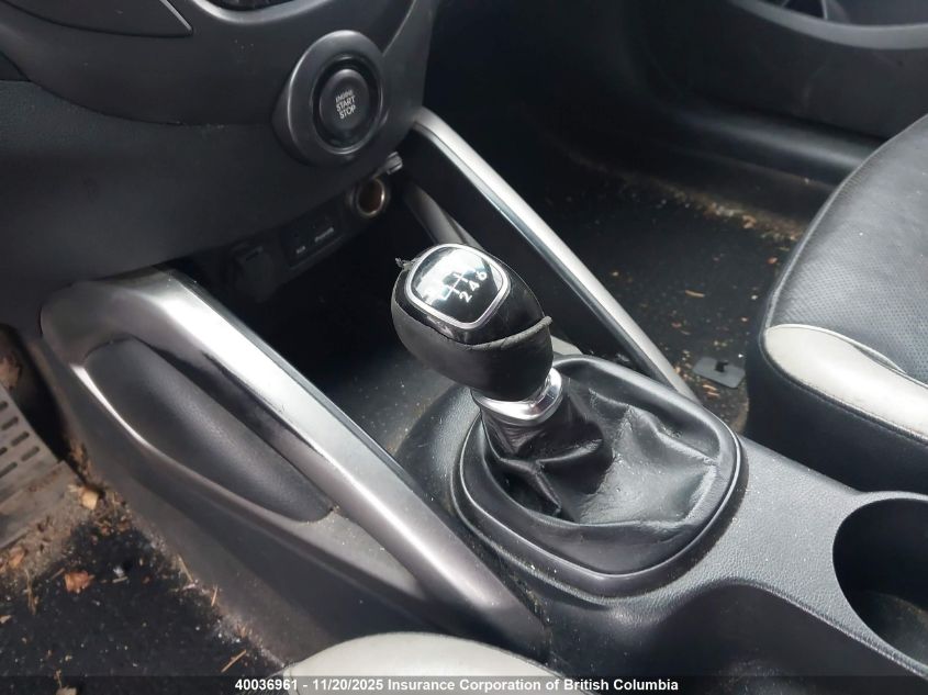 2013 Hyundai Veloster Turbo VIN: KMHTC6AE3DU141656 Lot: 40036961