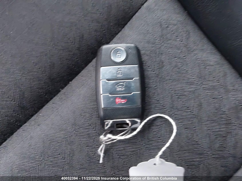 2019 Kia Niro Ex/Touring S VIN: KNDCC3LC8K5300631 Lot: 40032394