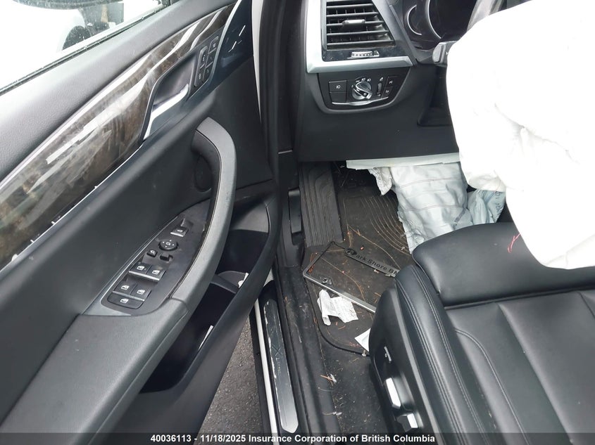 5UXTR9C52JLC74879 2018 BMW X3 photo no. 21