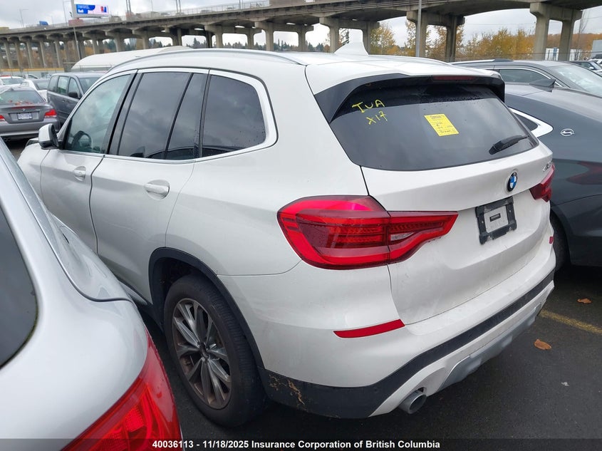 5UXTR9C52JLC74879 2018 BMW X3 photo no. 3