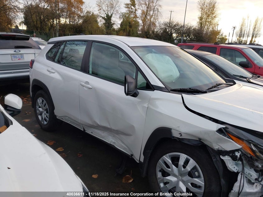 7MUAAABG0RV096522 2024 TOYOTA COROLLA CROSS photo no. 14