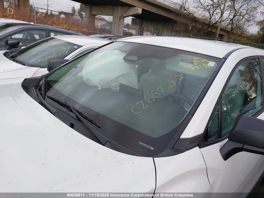 7MUAAABG0RV096522 2024 TOYOTA COROLLA CROSS photo no. 18