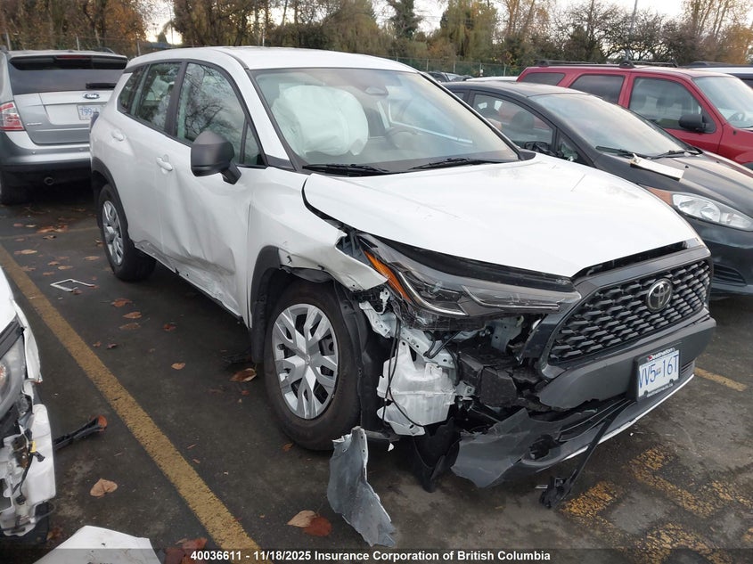 7MUAAABG0RV096522 2024 TOYOTA COROLLA CROSS photo no. 4