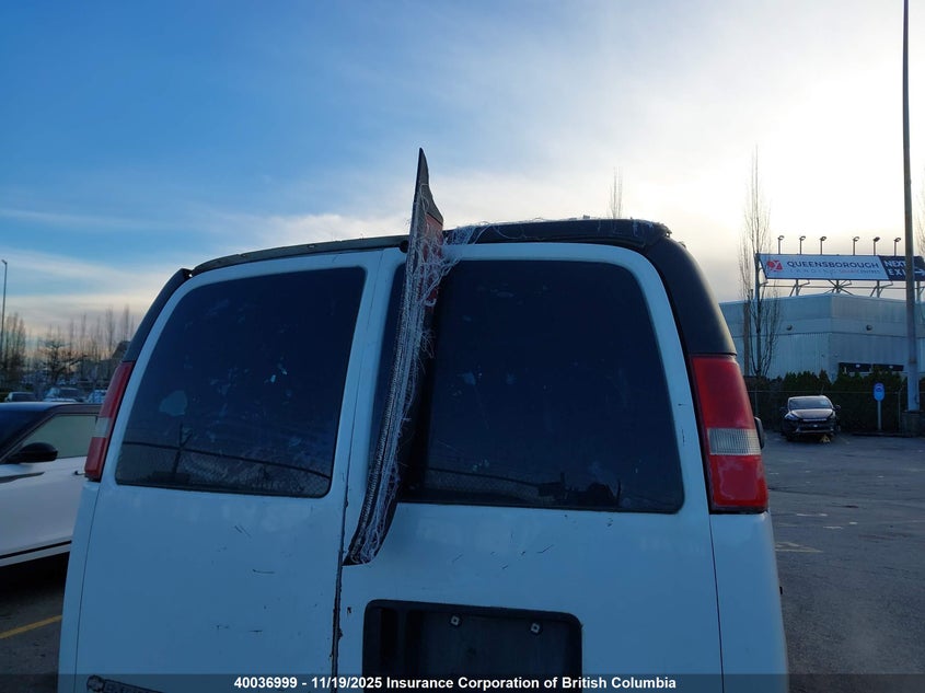 1GCGG25VX31202255 2003 CHEVROLET EXPRESS photo no. 12