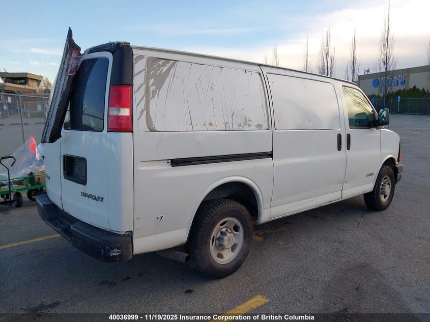 1GCGG25VX31202255 2003 CHEVROLET EXPRESS photo no. 4