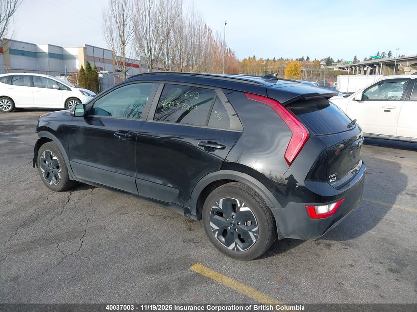 KNDCR3L12R5081303 2024 KIA NIRO photo no. 3