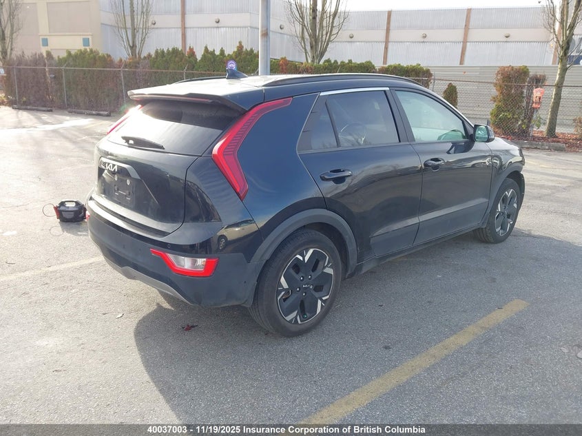 KNDCR3L12R5081303 2024 KIA NIRO photo no. 4