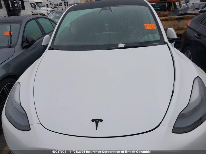 2023 Tesla Model Y VIN: LRWYGDFD1PC930995 Lot: 40037004