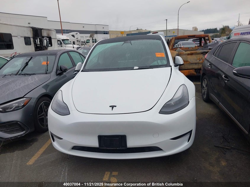 2023 Tesla Model Y VIN: LRWYGDFD1PC930995 Lot: 40037004
