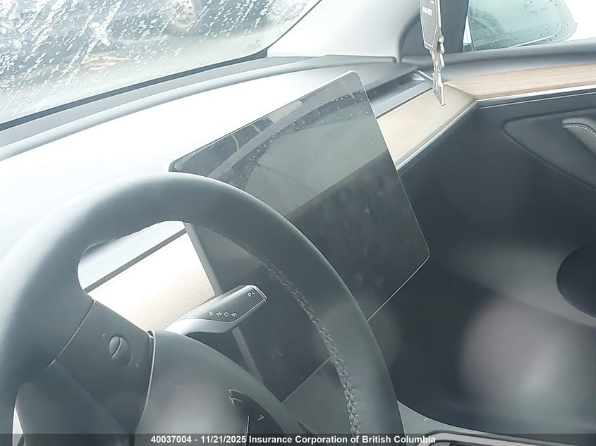 2023 Tesla Model Y VIN: LRWYGDFD1PC930995 Lot: 40037004