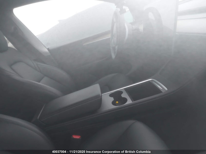 LRWYGDFD1PC930995 2023 TESLA MODEL Y photo no. 5