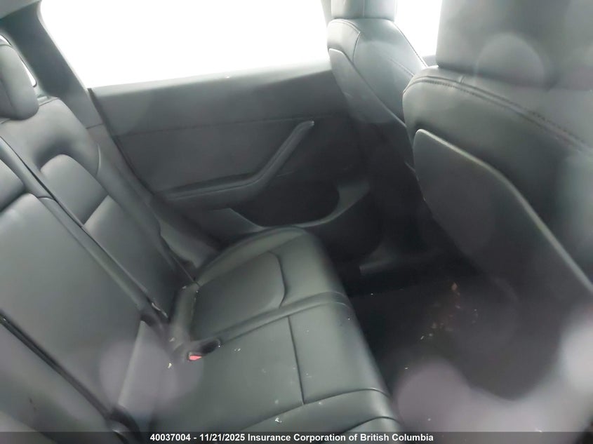 2023 Tesla Model Y VIN: LRWYGDFD1PC930995 Lot: 40037004