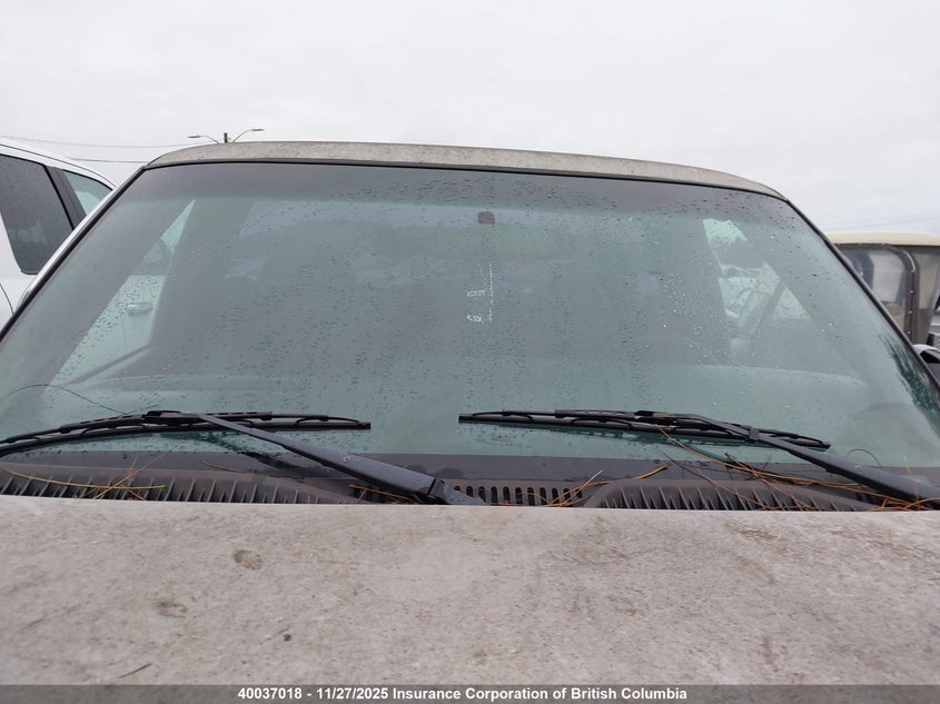 2000 Chevrolet Silverado C1500 VIN: 1GCEC14WXYZ289753 Lot: 40037018