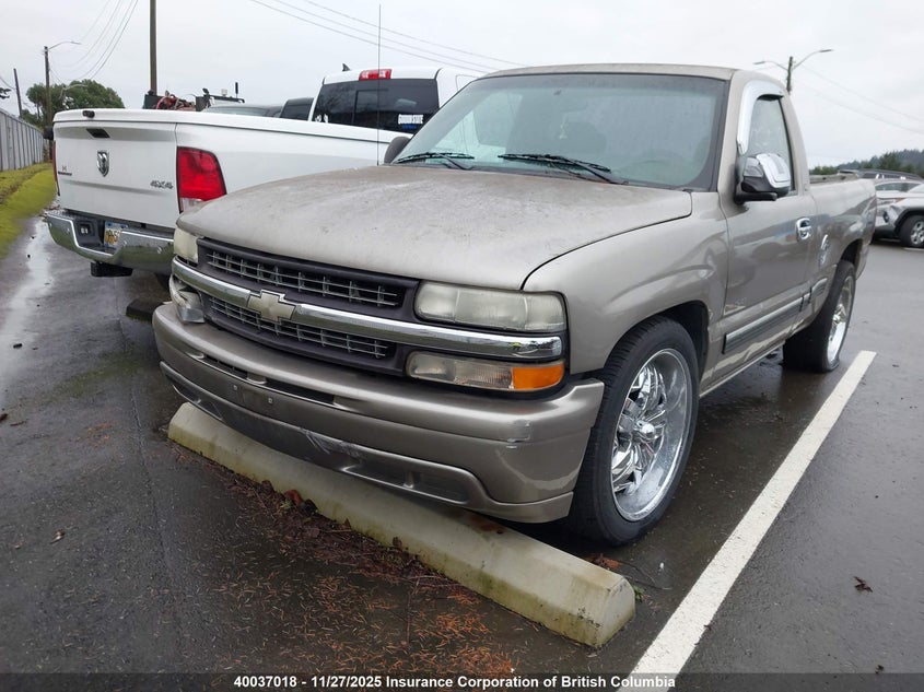 1GCEC14WXYZ289753 2000 CHEVROLET SILVERADO photo no. 2