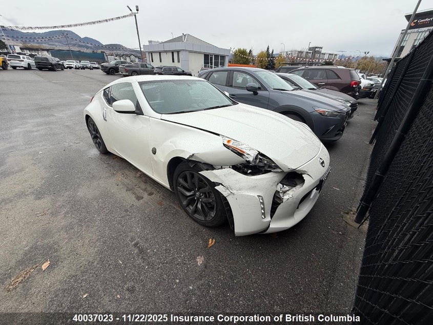 JN1AZ4EH9HM950848 2017 NISSAN 370Z photo no. 2