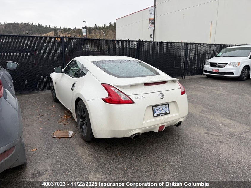 JN1AZ4EH9HM950848 2017 NISSAN 370Z photo no. 3