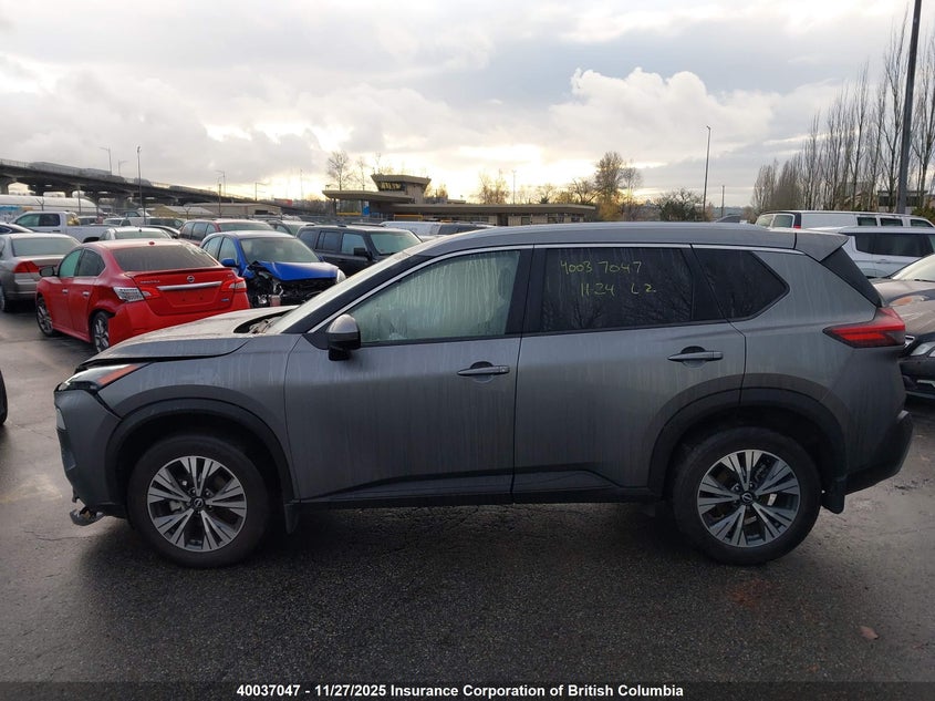2022 Nissan Rogue VIN: JN8BT3BB8NW330896 Lot: 40037047