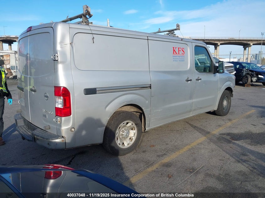 1N6AF0KY9DN105499 2013 NISSAN NV photo no. 4